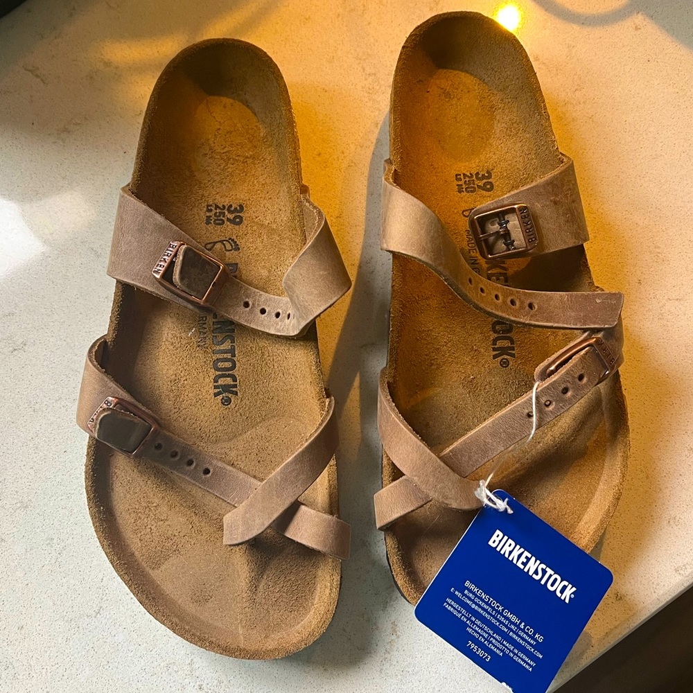 Womens Birkenstock Mayari Tobacco Brown Sandal. NWT. Size EU 39/ Womens 8-8.5